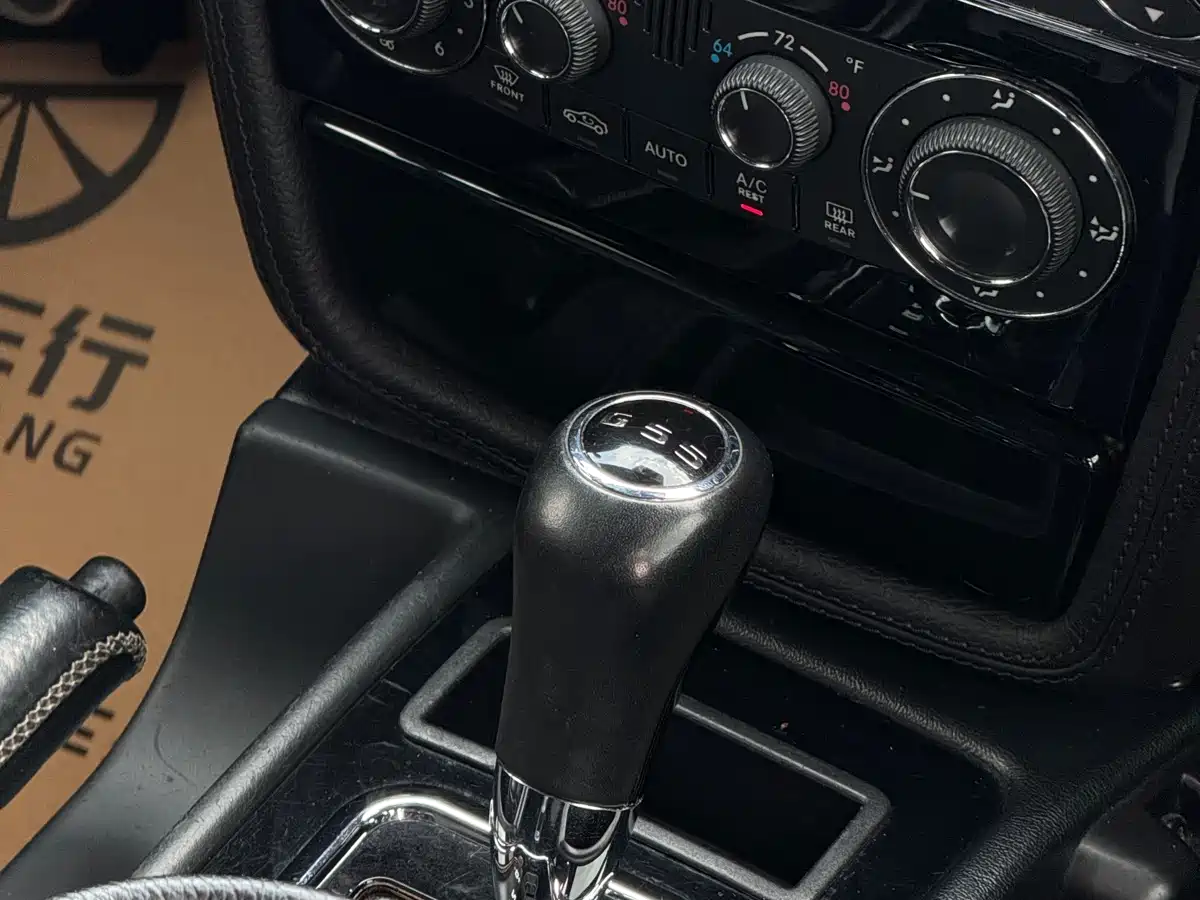 Mercedes-Benz G-Class 2009 Model G 55 AMG фото 24