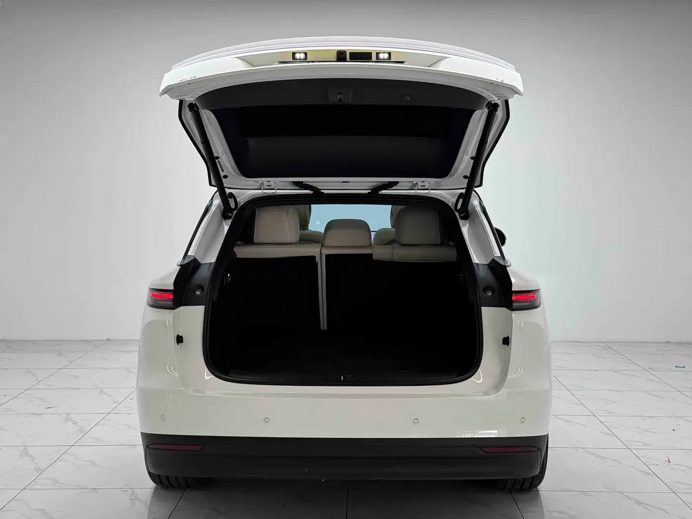 Li Auto i6 2026 2025 2WD Base Model