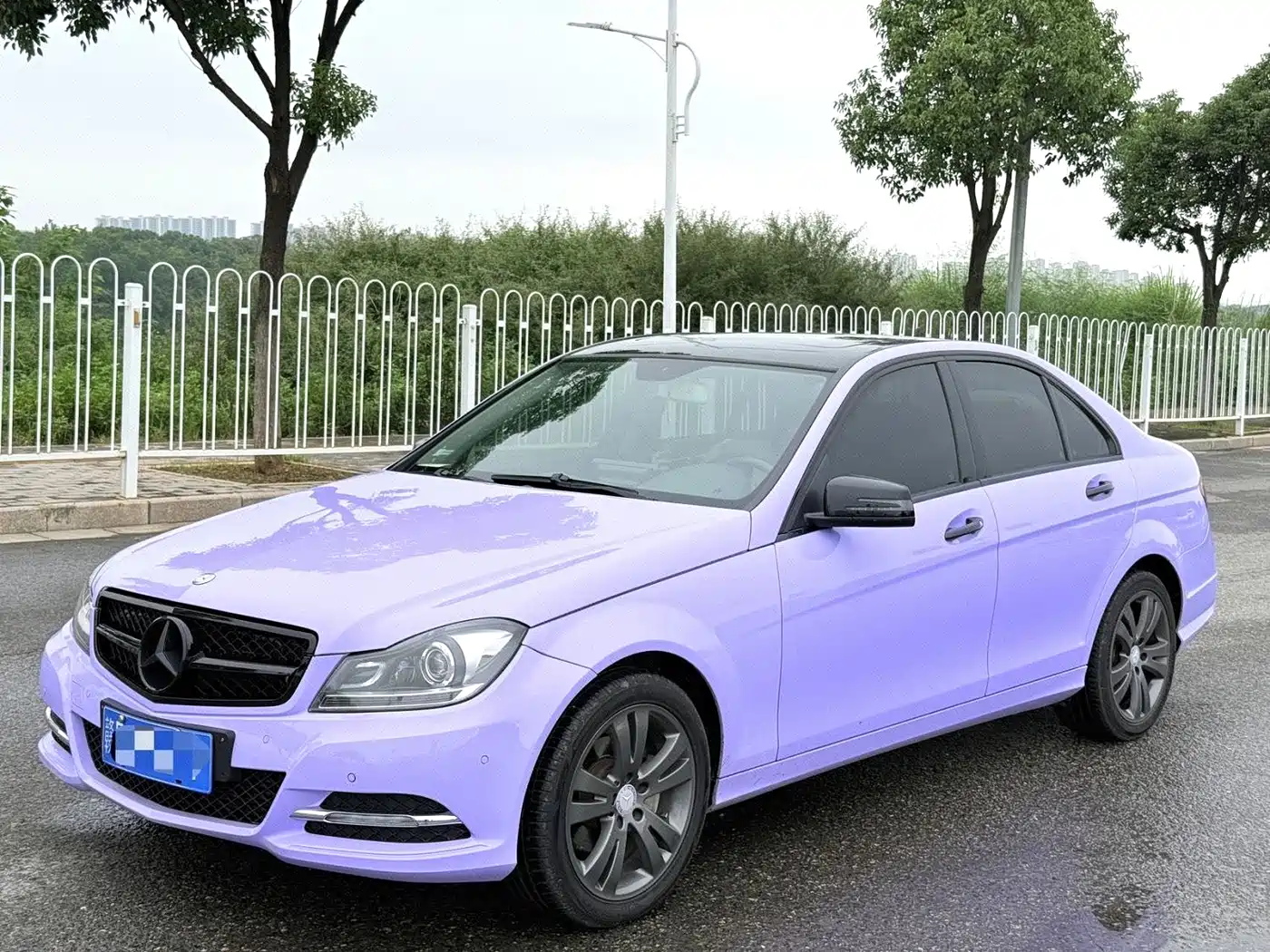 Mercedes-Benz C-Class 2011 2010 C 200 CGI Fashion
