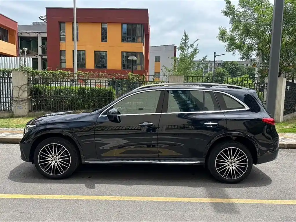 Mercedes-Benz GLC 2024 GLC 300 L 4MATIC Luxury 5-seater фото 5
