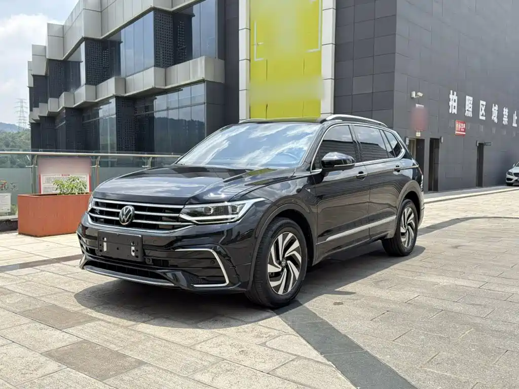  Volkswagen Tiguan L 2024 Outstanding 330TSI Auto 2WD R-Line Dragon Glory Edition