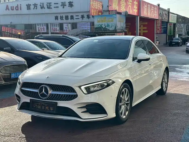 MERCEDES-BENZ A CLASS