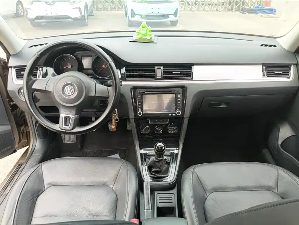 Volkswagen Bora 2014 1.6L Manual Comfort Edition фото 10