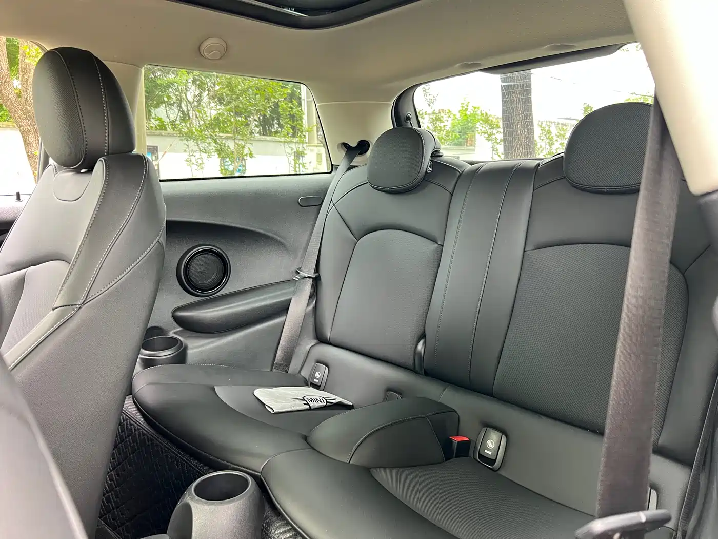 MINI 2021 2.0T COOPER S Classic фото 18