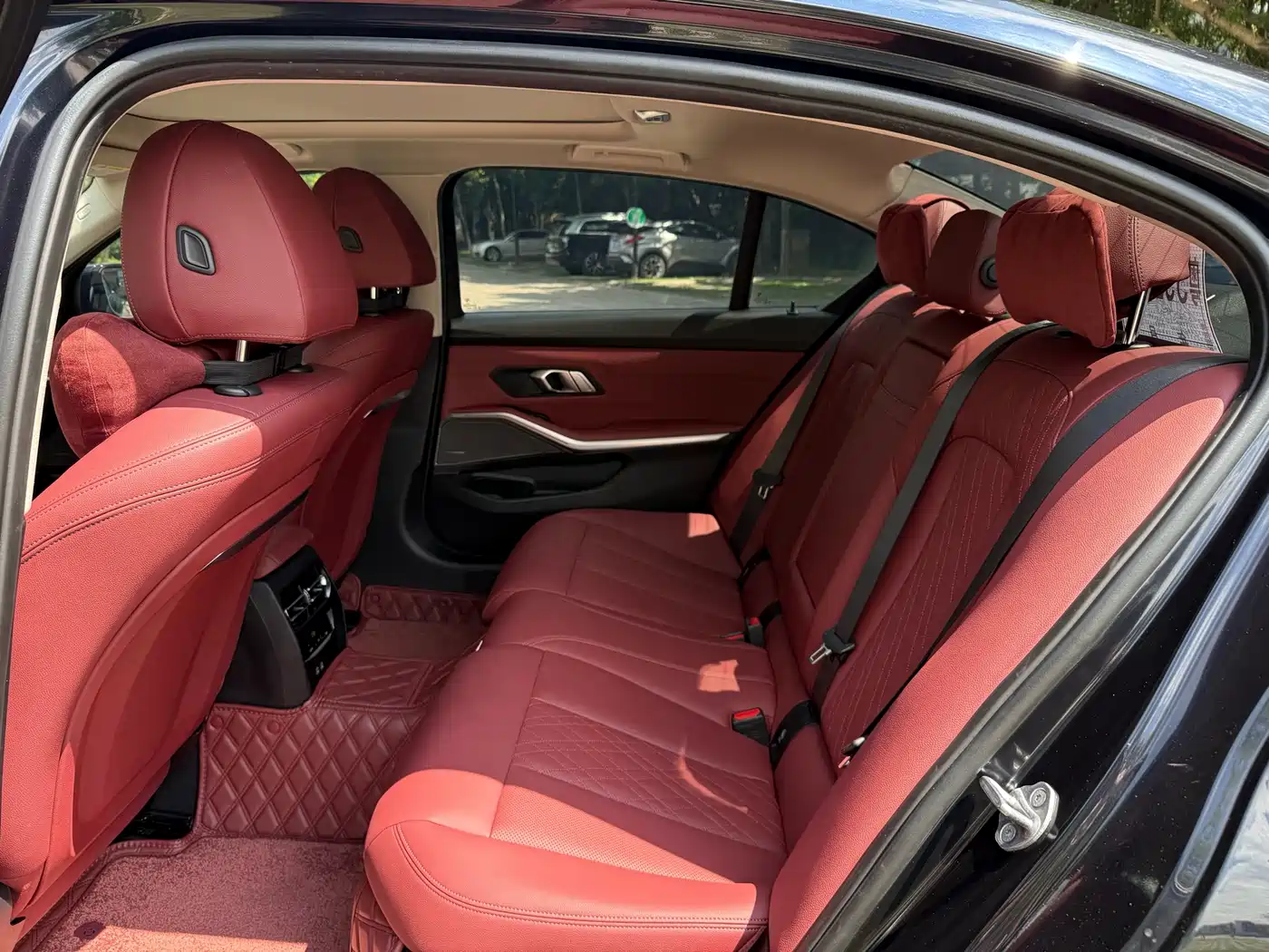 BMW 3 Series 2023 325Li M Sport Package фото 6