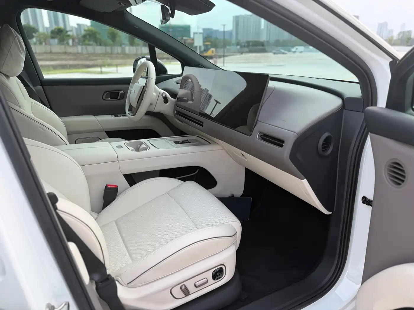 Li Auto i6 2026 2025 4WD Base Model