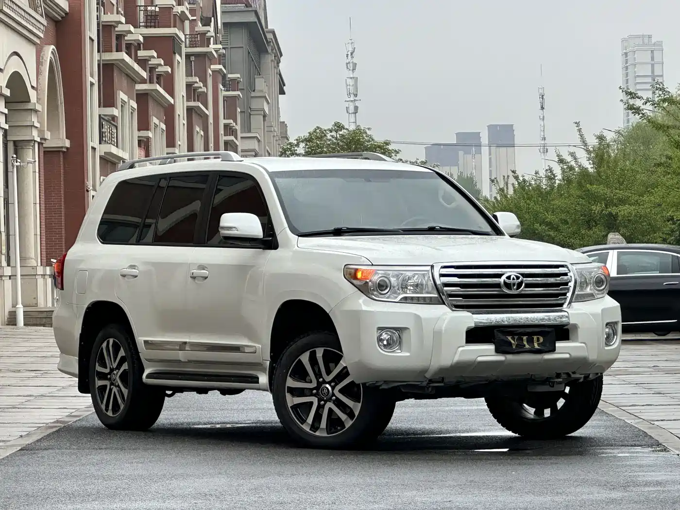 Toyota Land Cruiser (Import) 2015 4.0L V6 Middle East Low Configuration Edition фото 3