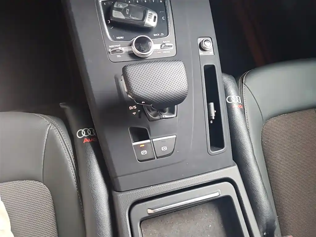 Audi Q5L 2018 40 TFSI Prestige Fashion (China V) фото 14