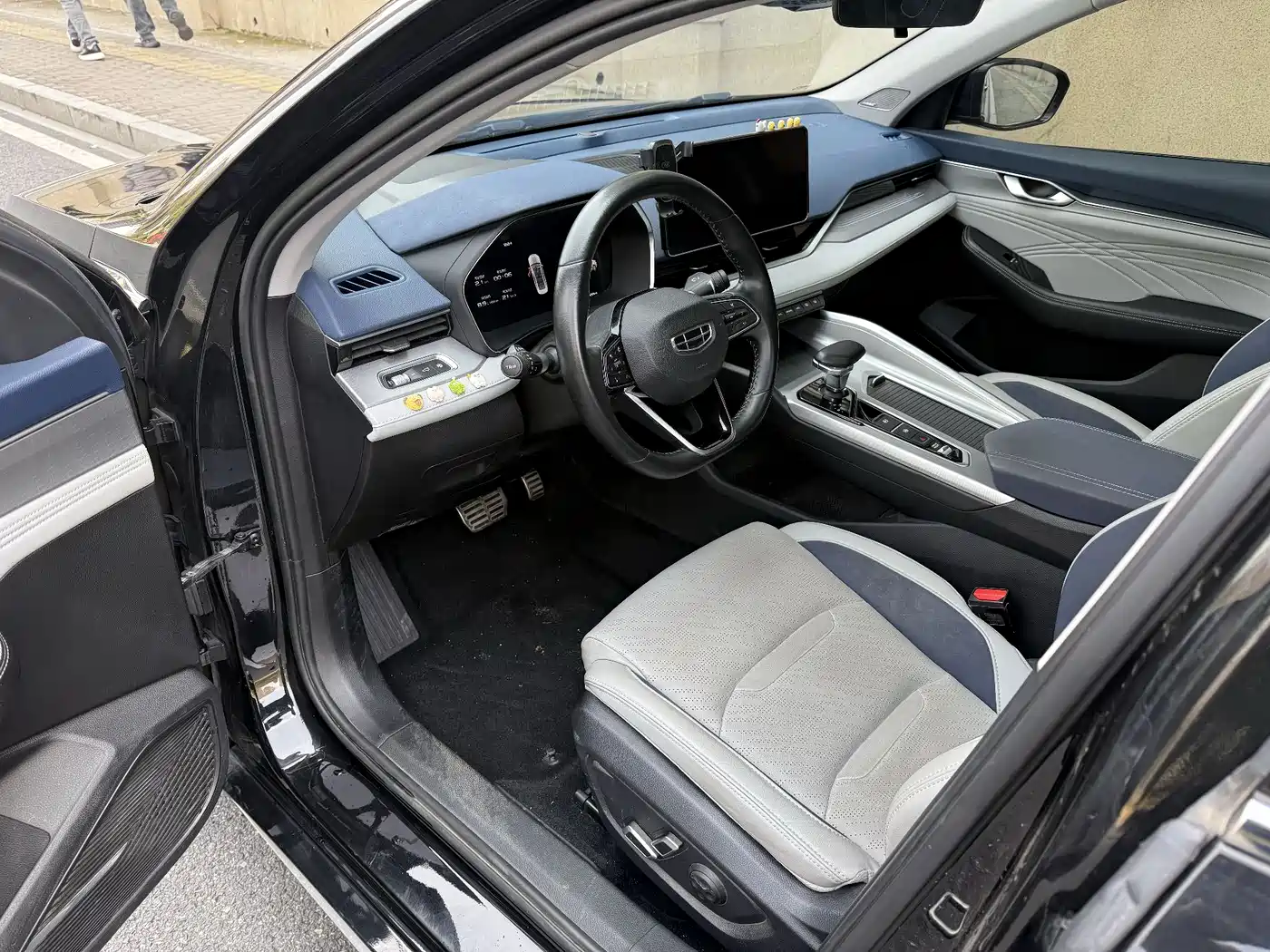 GEELY AUTOMOBILE XINGRUI