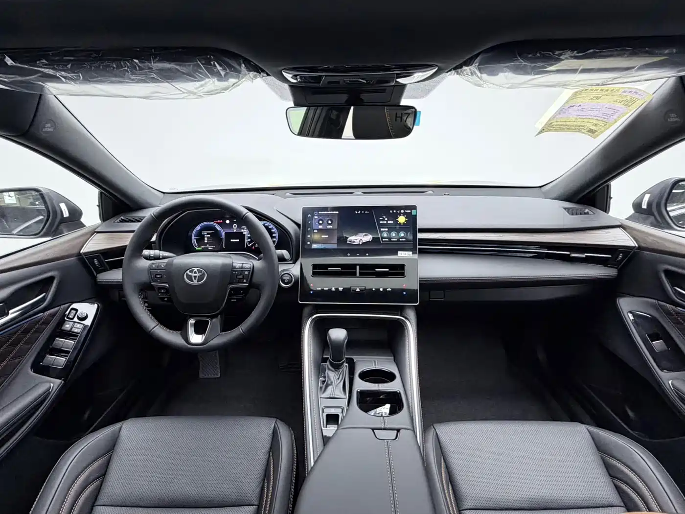 Toyota Avalon 2024 Model Hybrid 2.5L XLE Prestige Edition фото 15