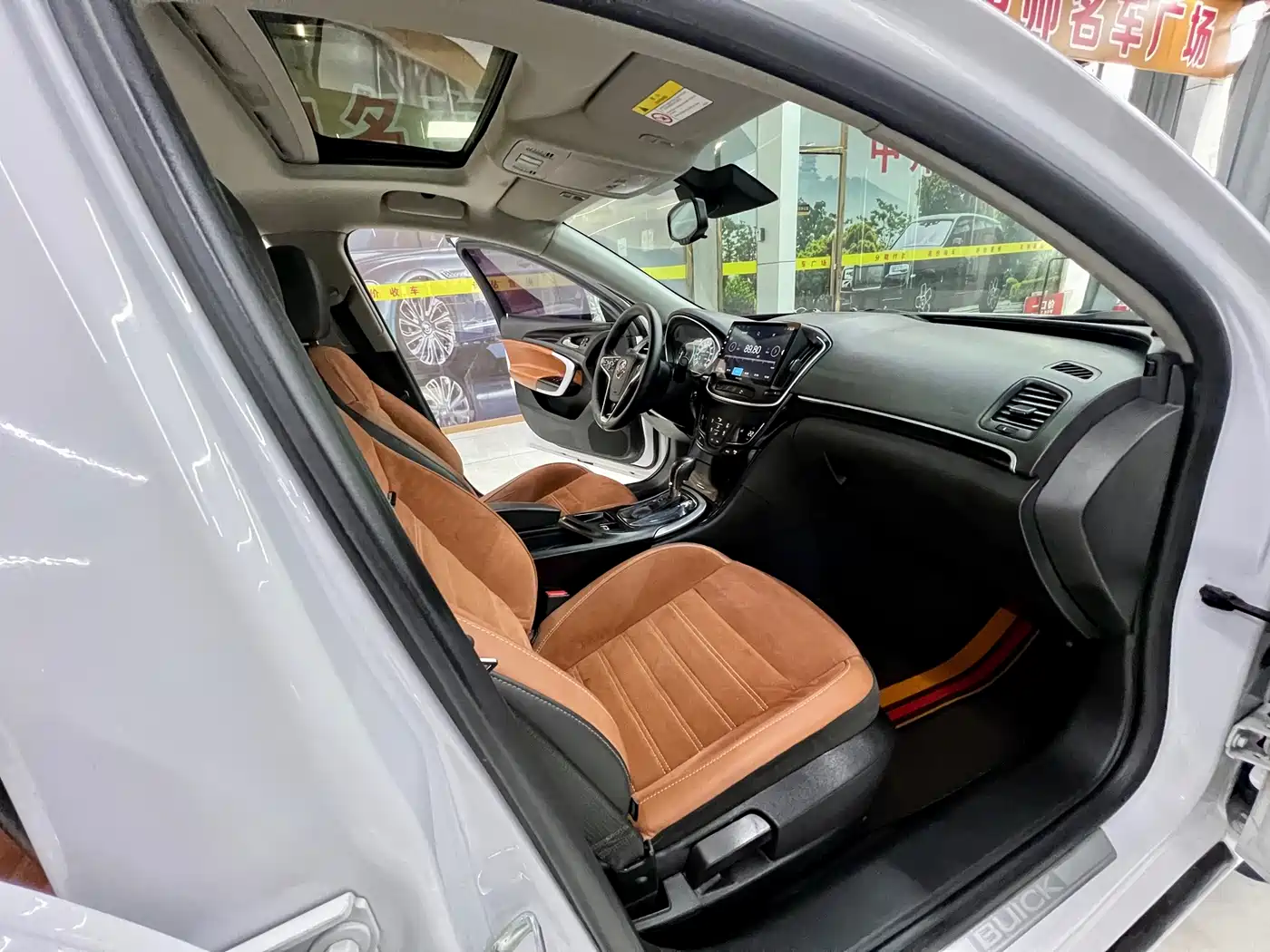 Buick Regal 2015 1.6T Elite Tech Edition фото 15