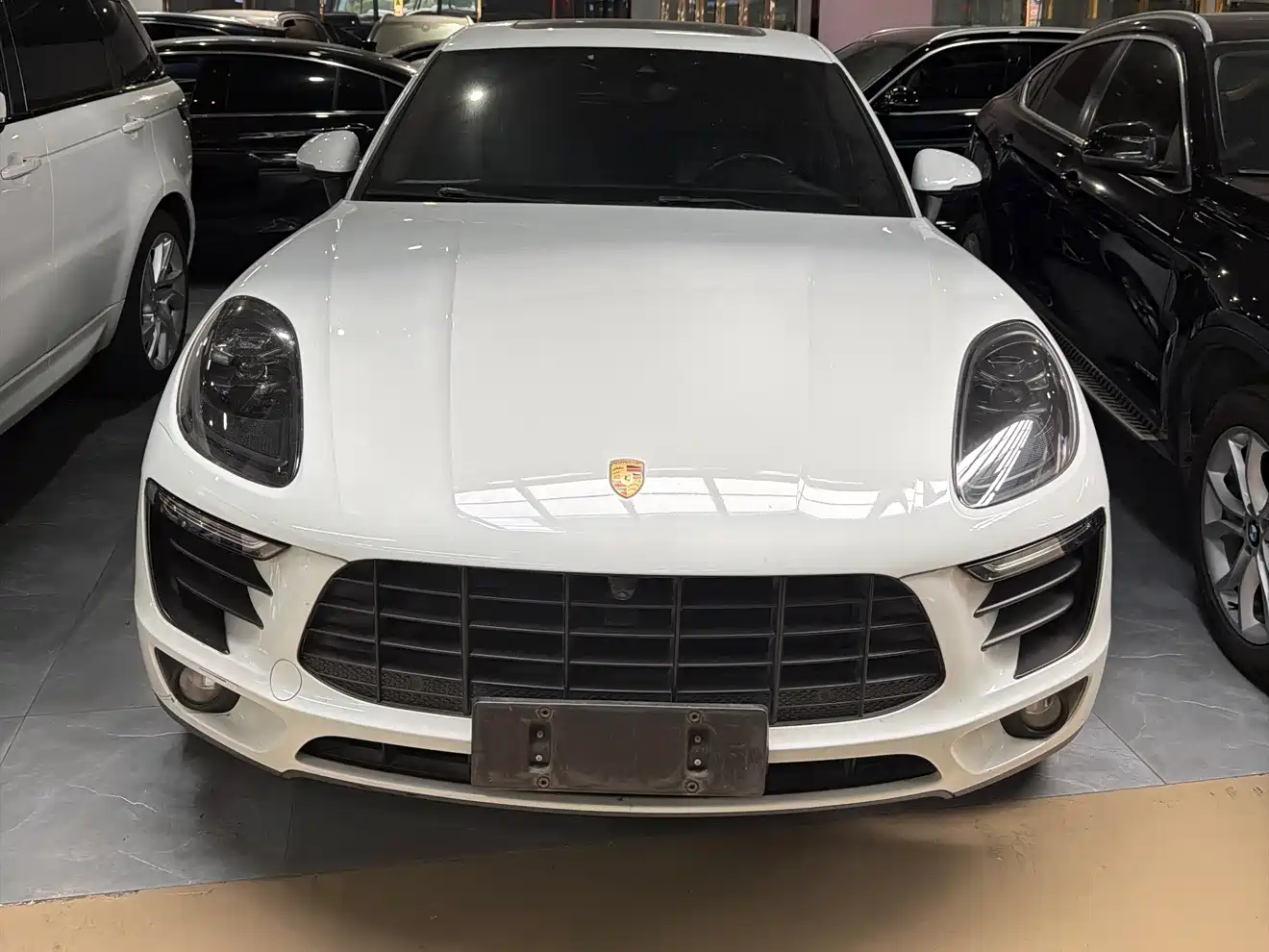 Porsche Macan 2017 Macan 2.0T фото 2