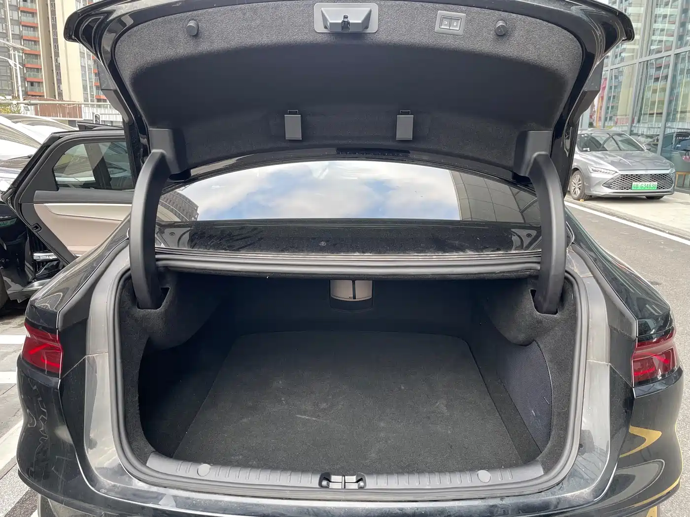 BYD Han 2026 2026 EV Intelligent Driving Edition 635KM LiDAR Flagship