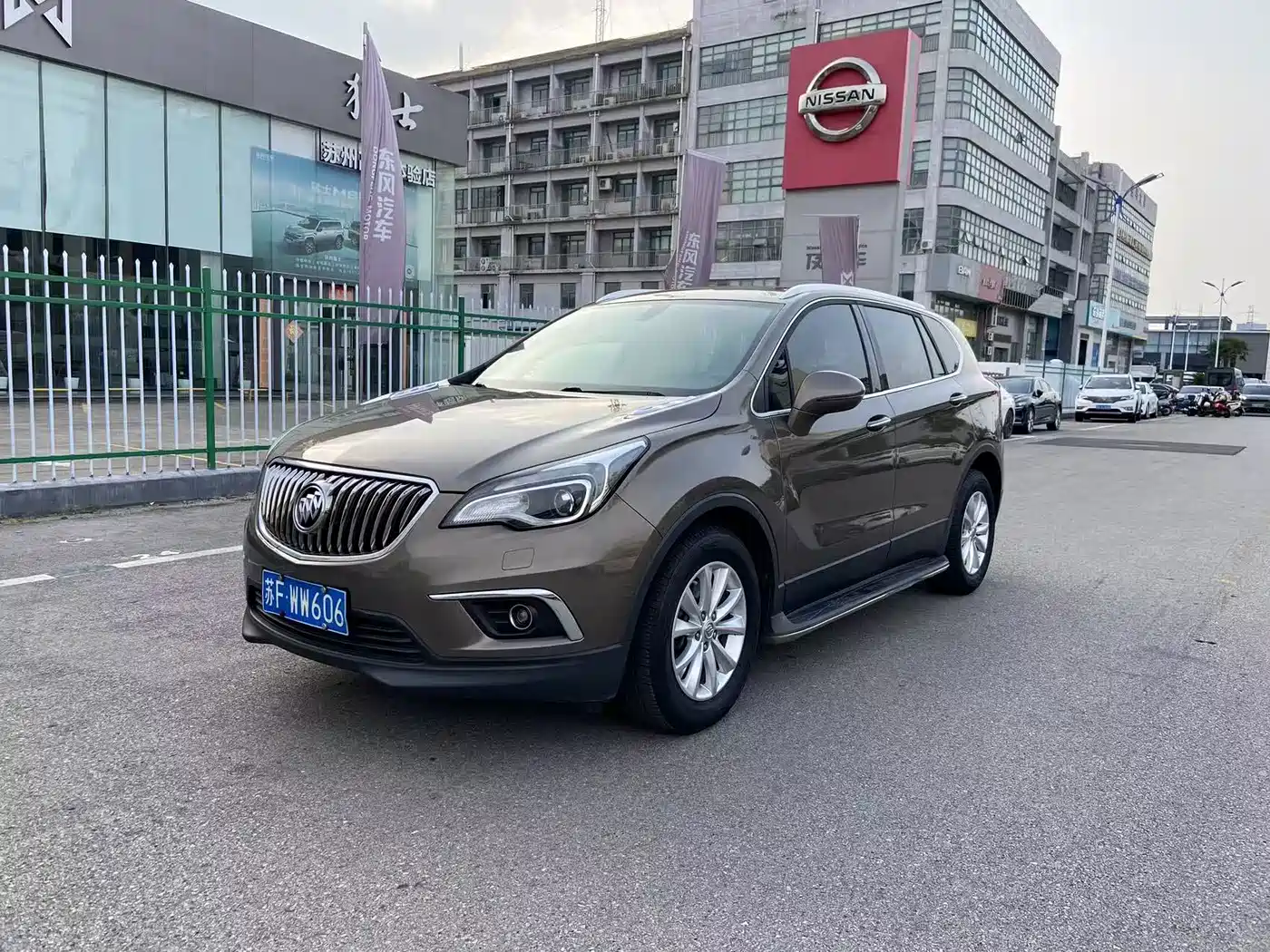 Фото 1 - Buick Envision Plus