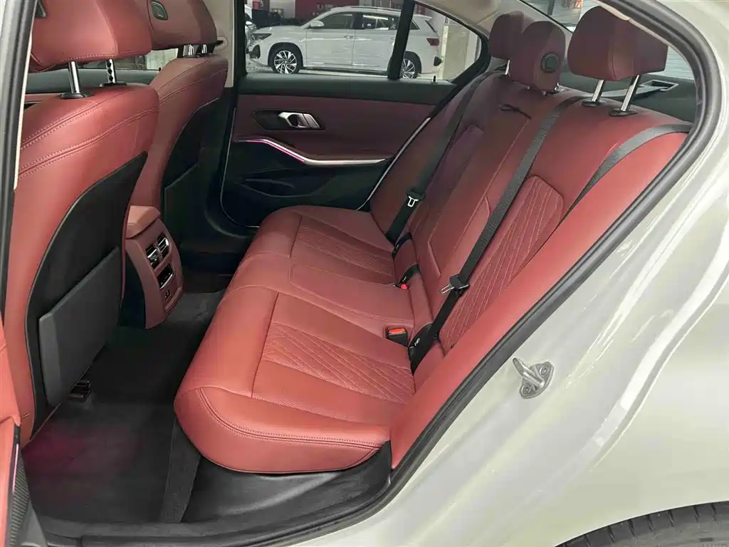 BMW 3 Series 2022 320i Sport Package фото 15