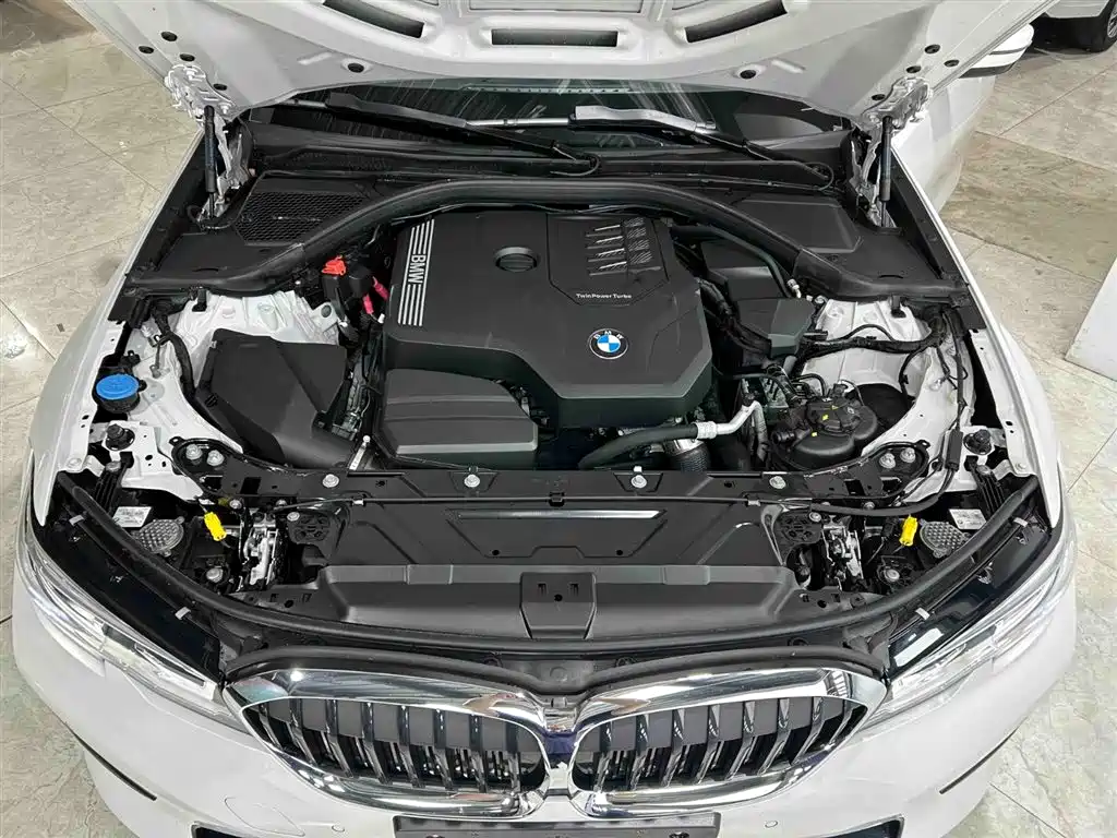 BMW 3 Series 2022 320i Sport Package фото 21