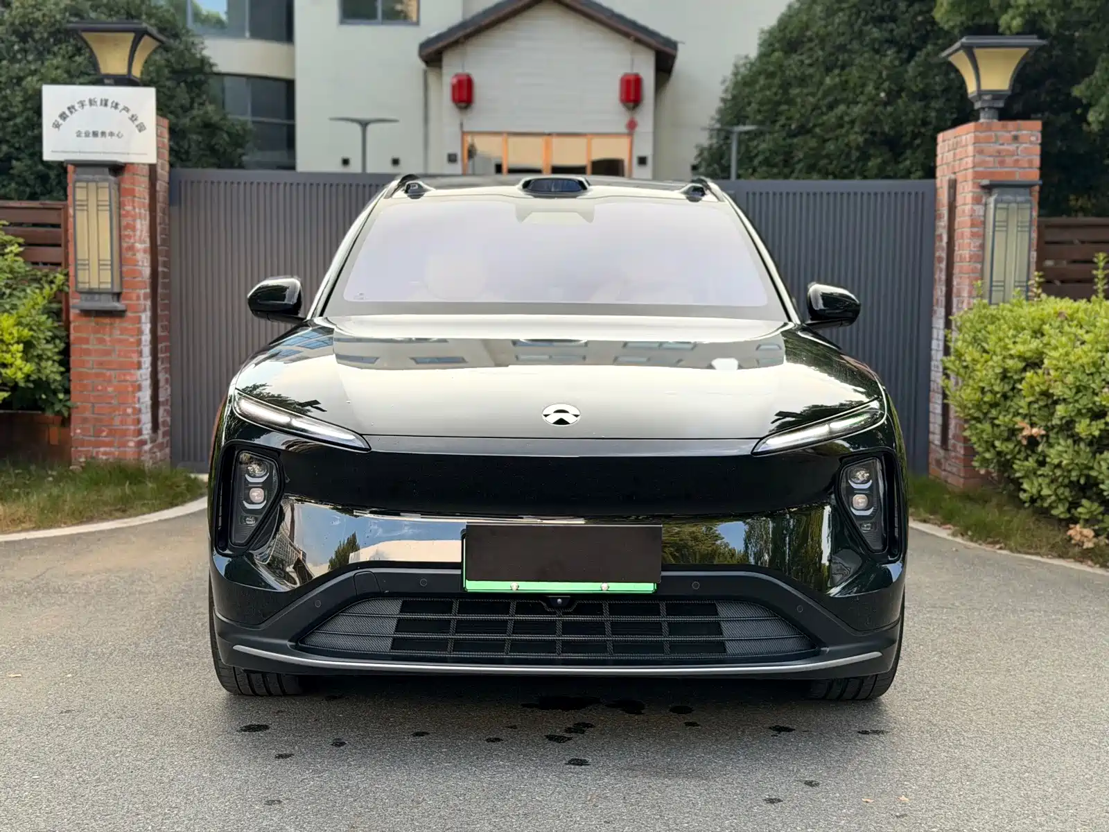Фото 2 - NIO ES6