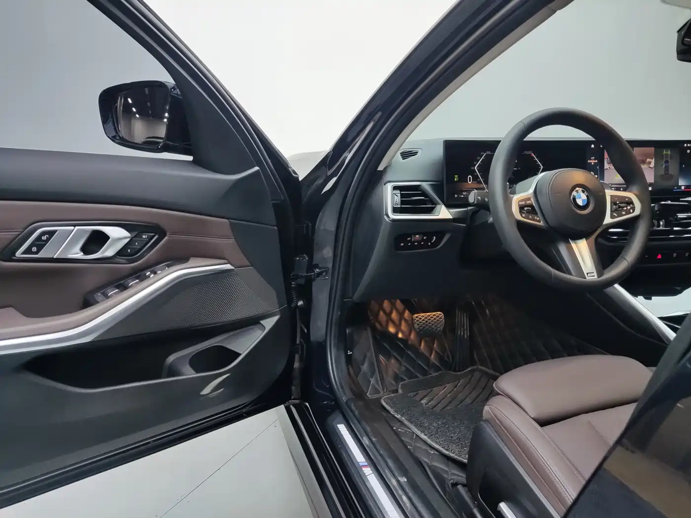 BMW 3 Series 2023 320Li M Sport Package фото 7