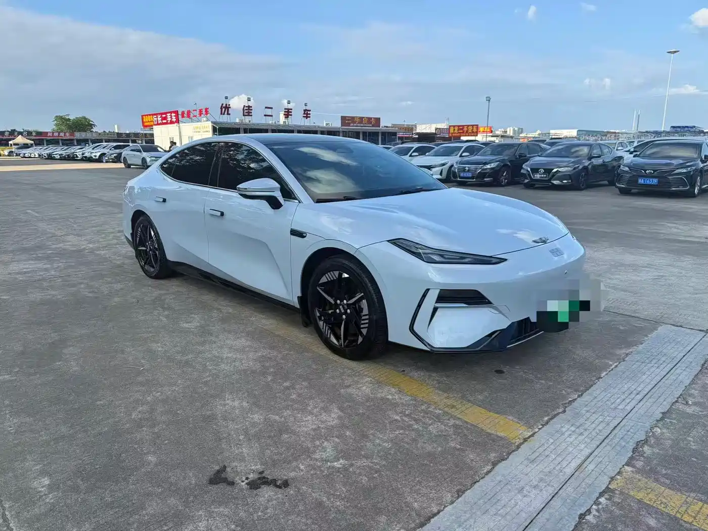 Geely Galaxy Galaxy E8 2024 2024 550km RWD PRO