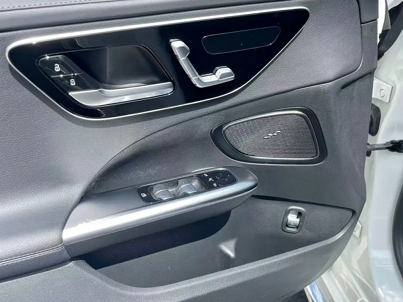 Mercedes-Benz C-Class 2022 C 260 L Sport Edition фото 10