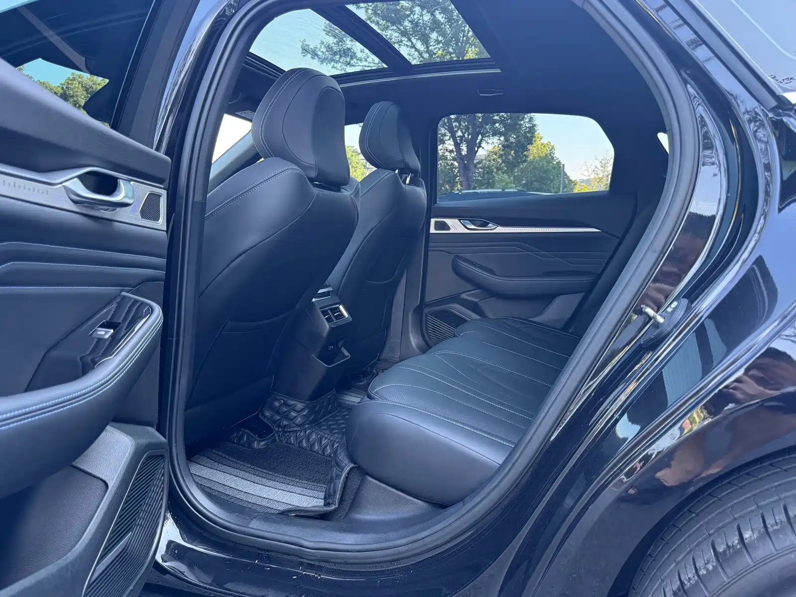 Фото 30 - Geely Preface
