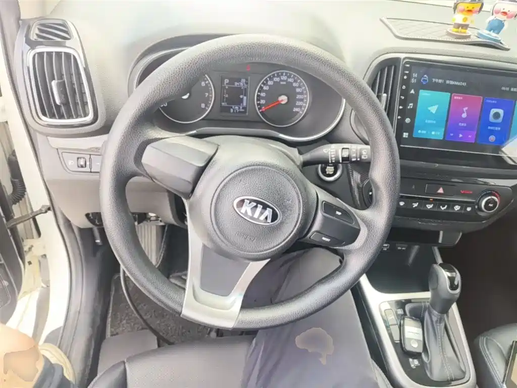 Kia KX3 Smart Run 2015 1.6L Automatic 2WD DLX фото 11