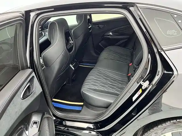 BYD Seal 2022 550km Standard Range RWD Elite фото 15