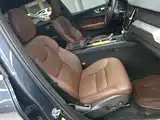 Фото 25 - Volvo XC60