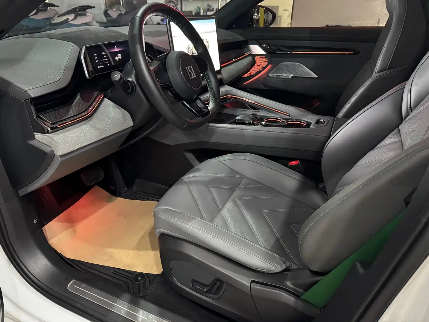 ZEEKR EXTREME KRYPTON 001