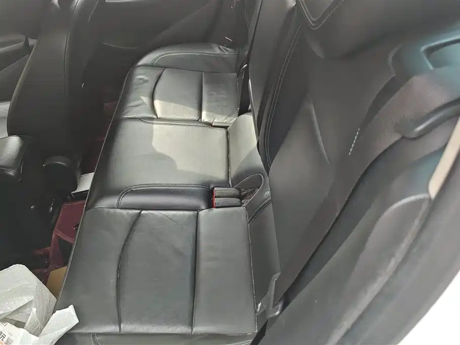 Chevrolet Cruze 2015 1.4T Manual Elite Edition фото 11