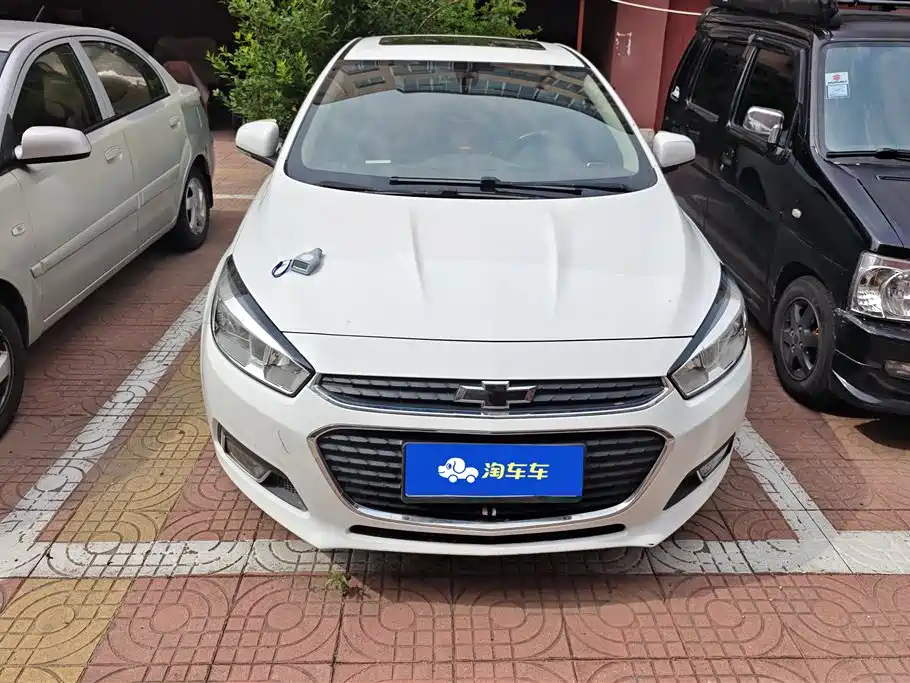 Chevrolet Cruze 2015 1.4T Manual Elite Edition фото 2