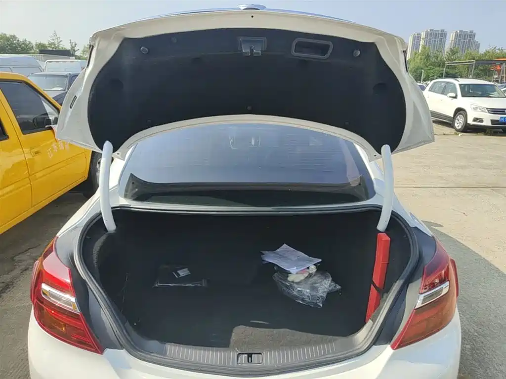 Buick Regal 2015 1.6T Leading Tech Edition фото 19