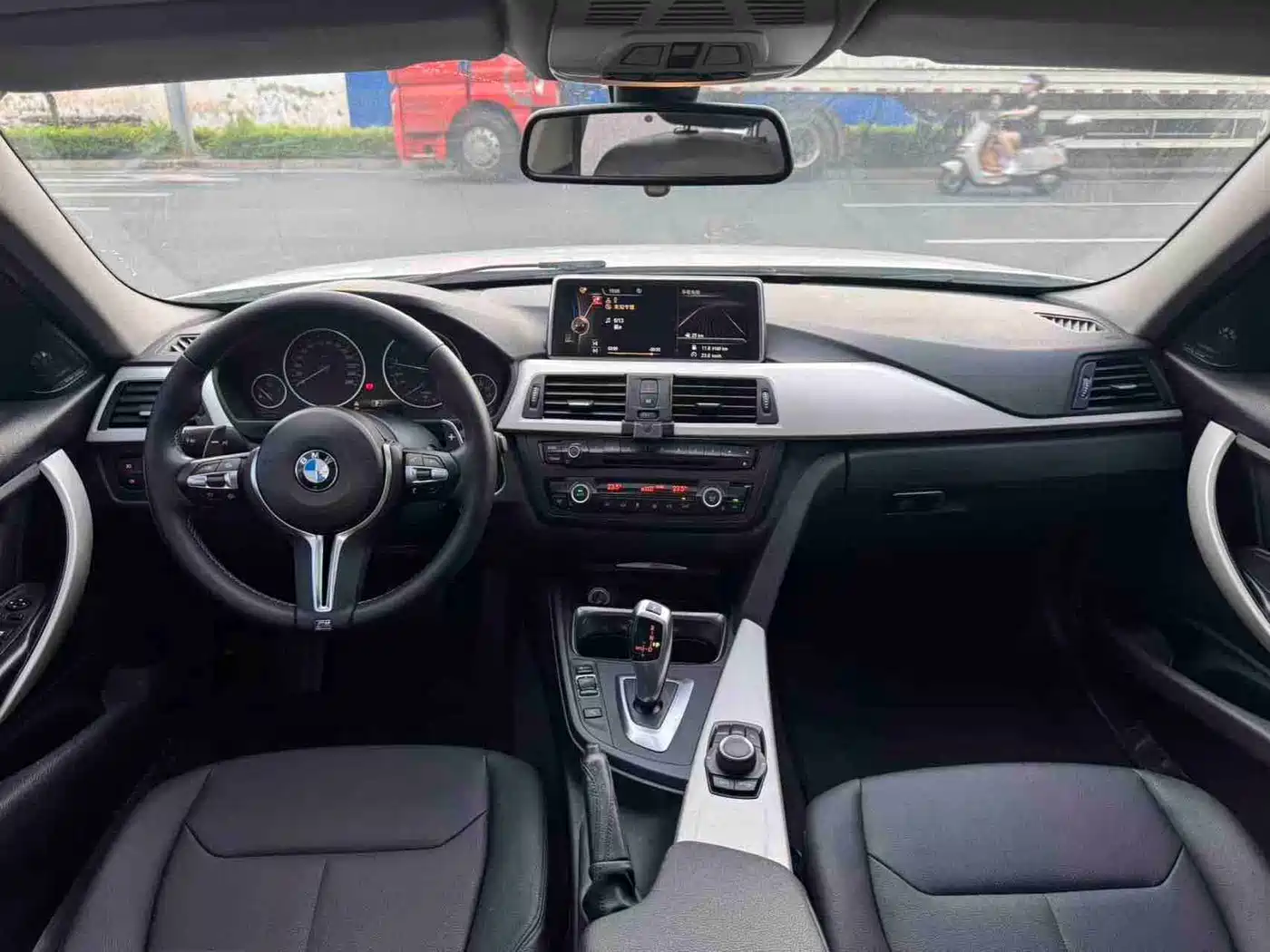 Фото 9 - BMW 3 Series