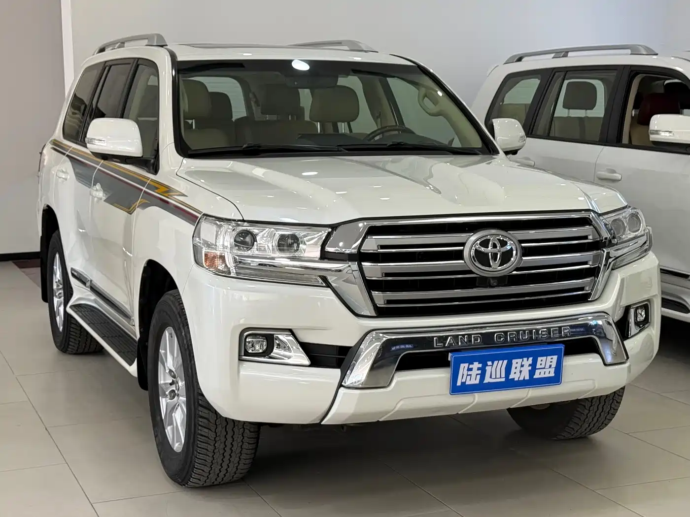 Toyota Land Cruiser (Import) фото 3