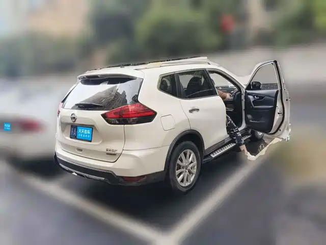 Nissan X-Trail 2019 2.0L CVT Smart Comfort 2WD — фото 2