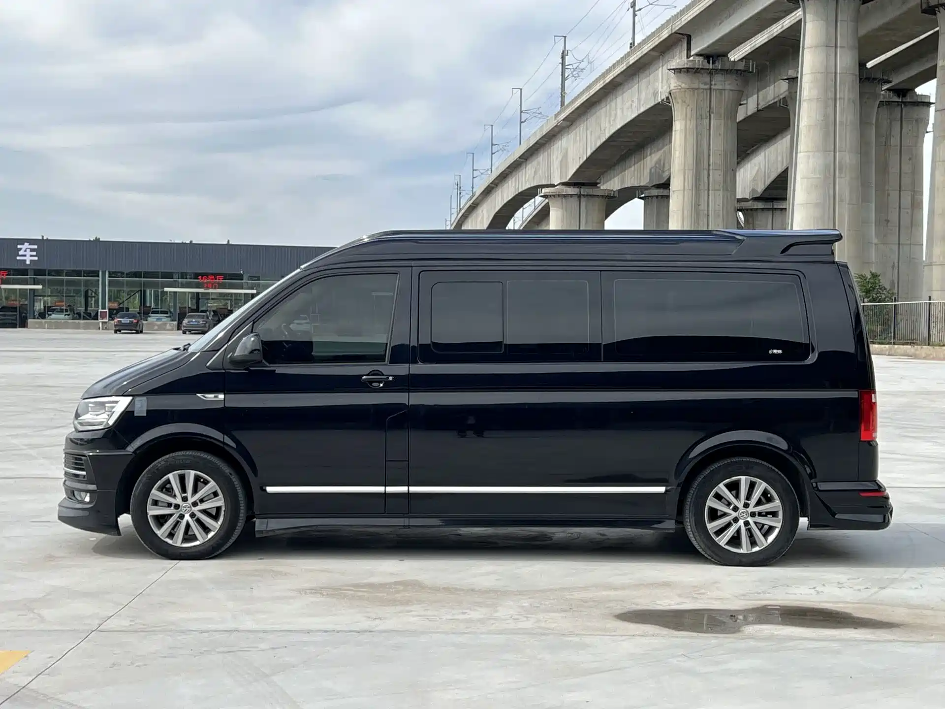 Фото 7 - Volkswagen Caravelle