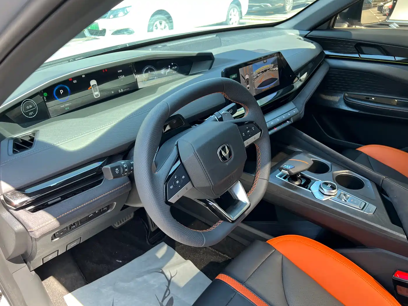 CHANGAN UNI-V