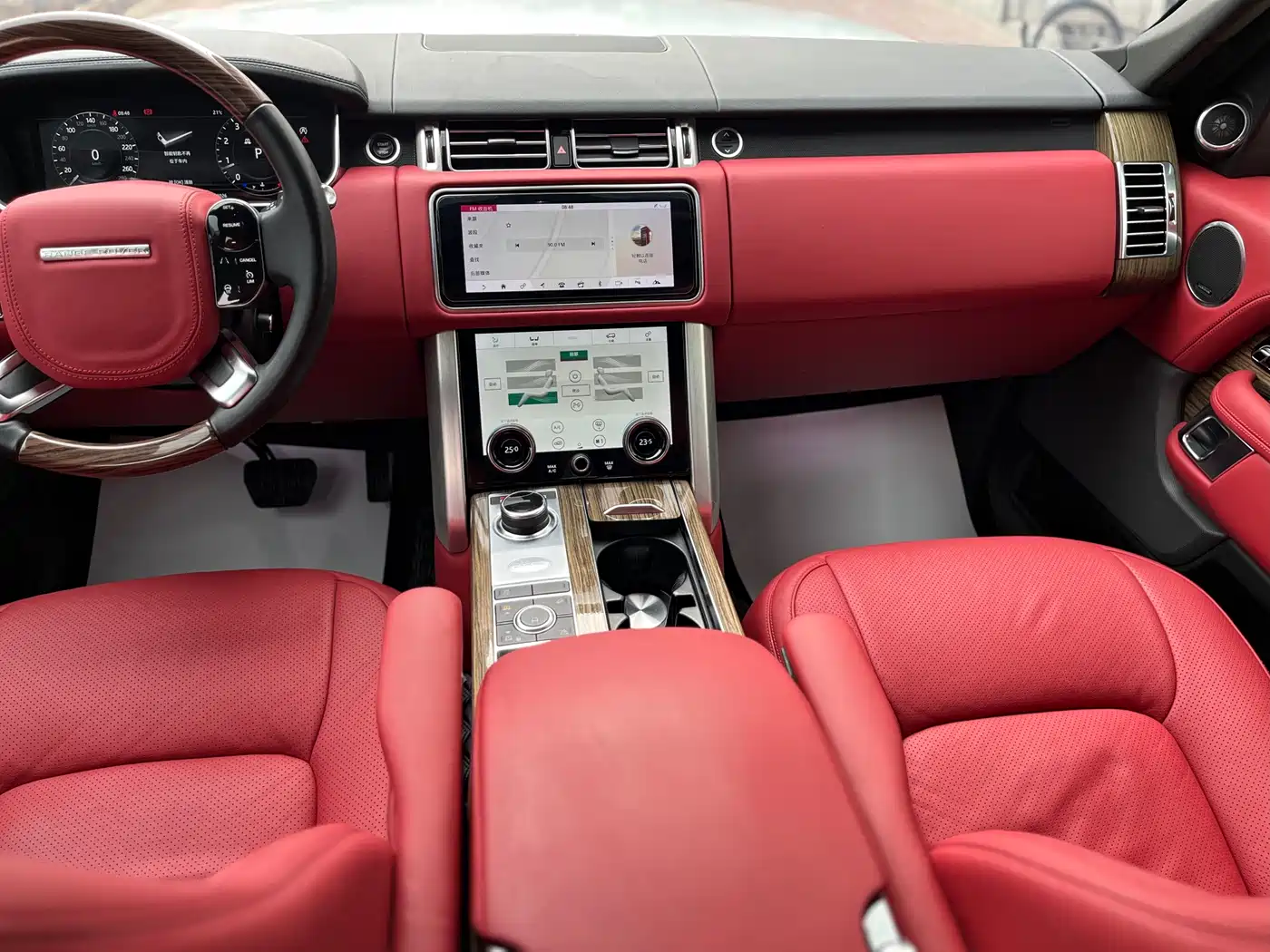 Land Rover Range Rover 2019 3.0 SC V6 Heritage Extended Edition фото 22