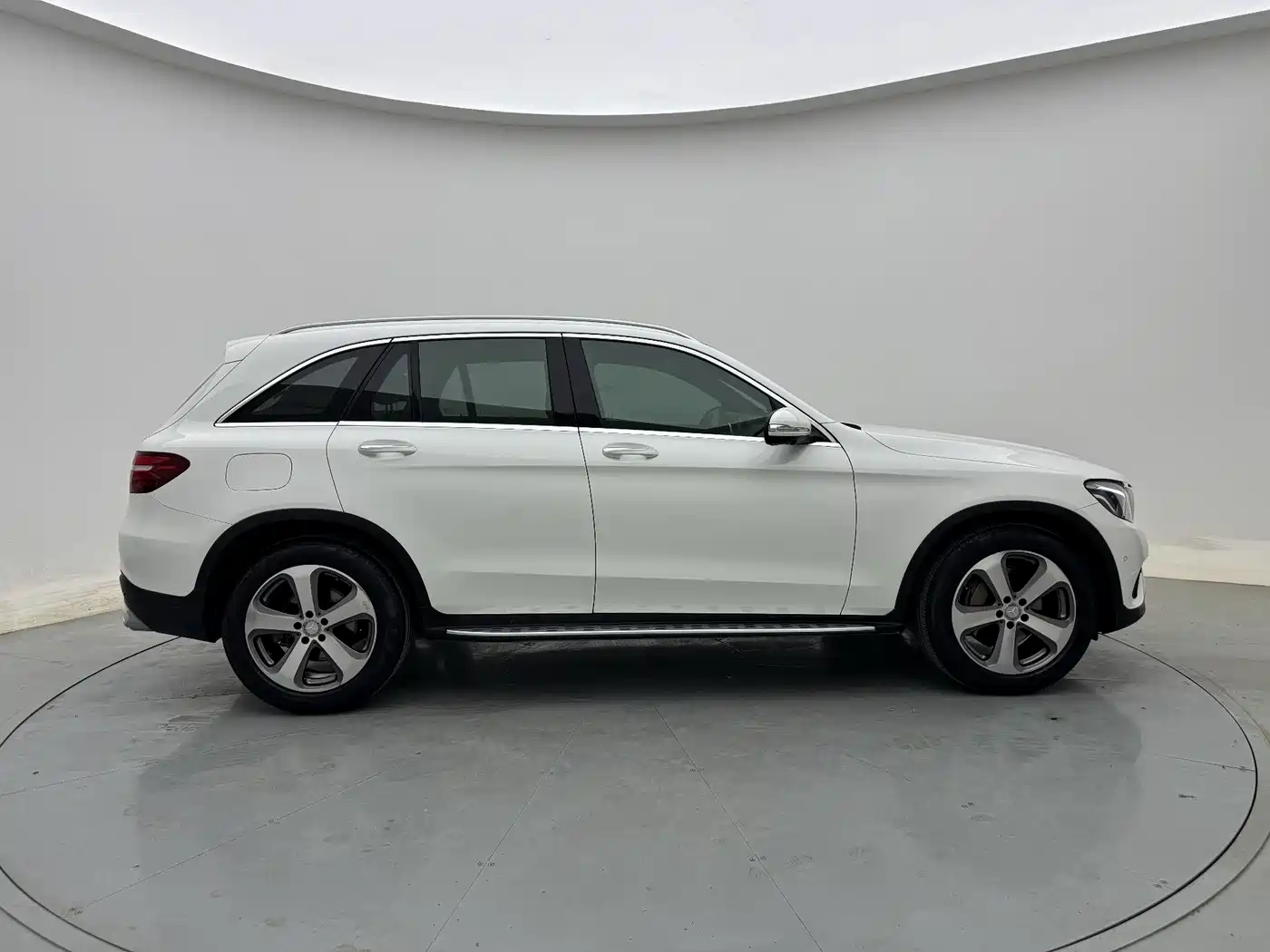 Mercedes-Benz GLC 2016 GLC 260 4MATIC Luxury фото 6