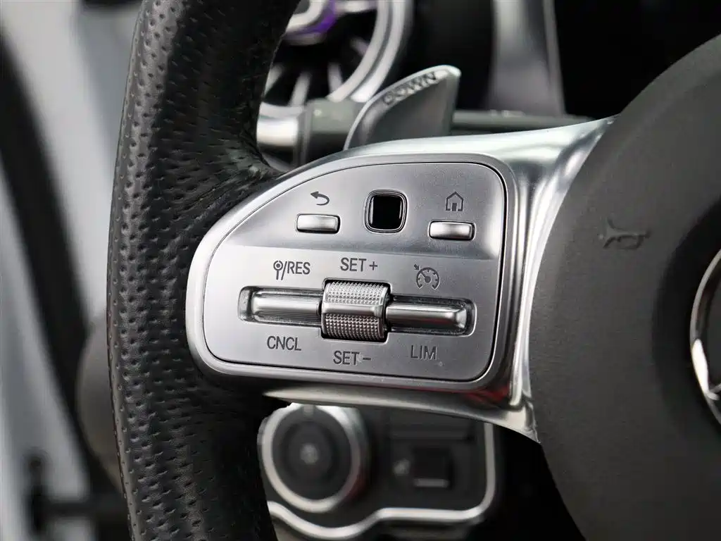 Mercedes-Benz A-Class AMG (Import) 2020 AMG A 35 4MATIC фото 13