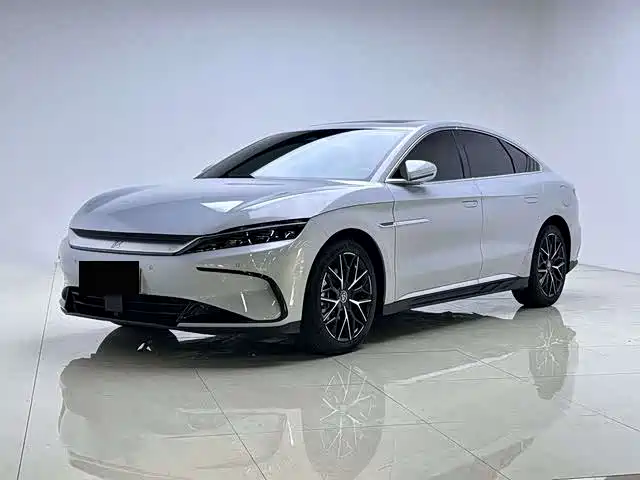 BYD Han 2025 DM-i 125KM Honor