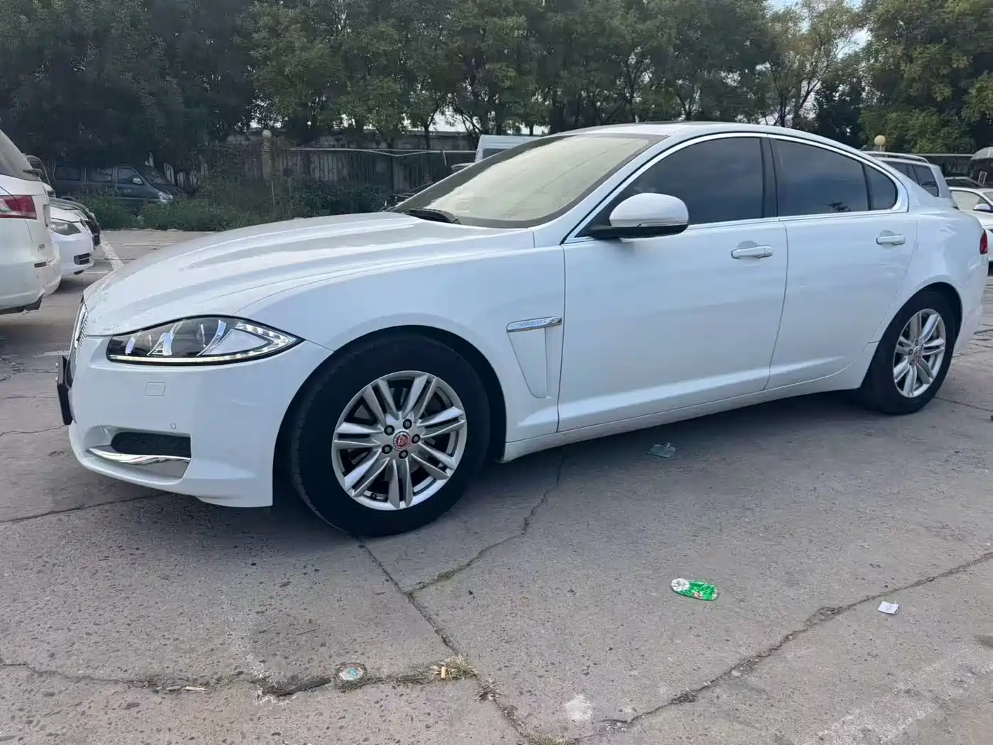Jaguar XF 2015 2015 XF 2.0T Style Edition