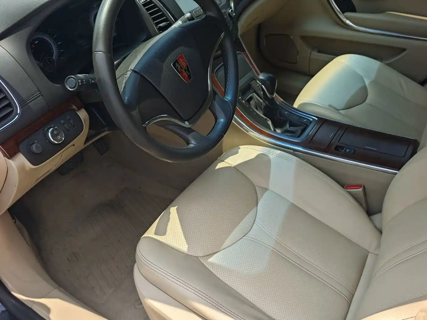 Photo 6 - Roewe 950