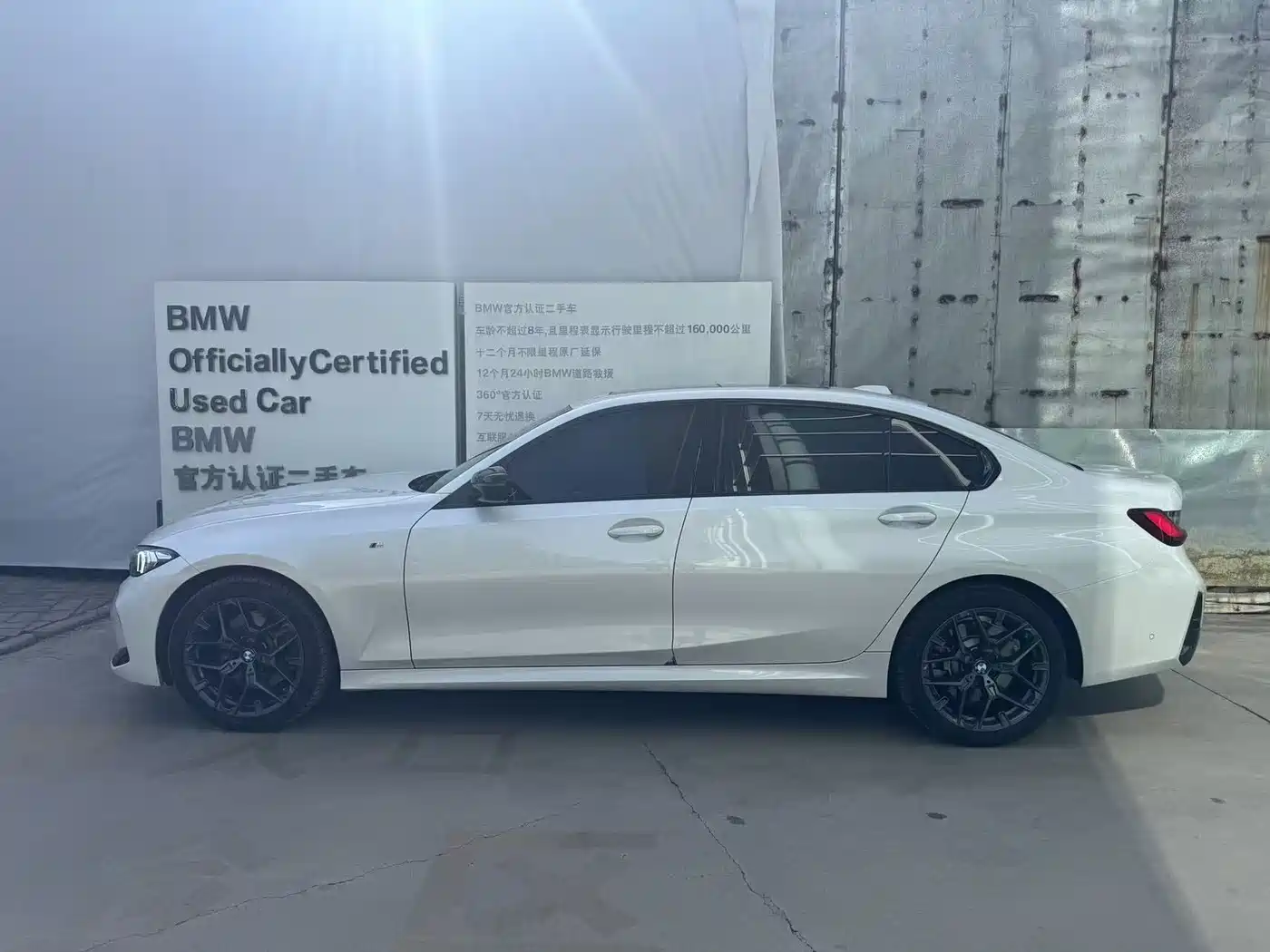 BMW 3 Series 2025 330Li M Sport Night Edition фото 3