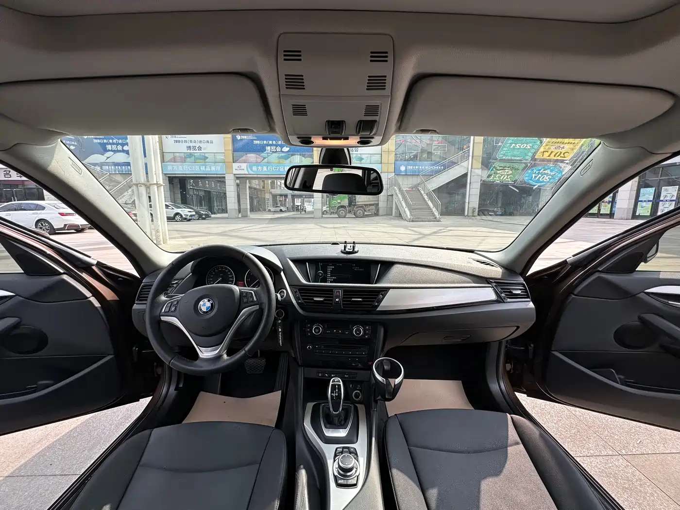 BMW X1 2014 sDrive18i Leading Edition фото 24