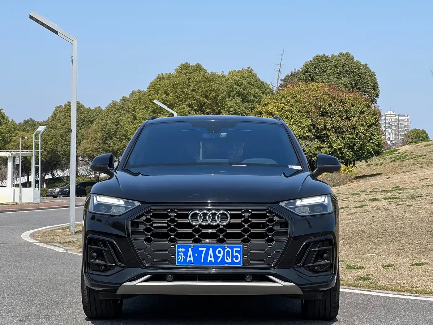 Audi Q5L 2024 Model 40 TFSI Luxury Dynamic фото 2