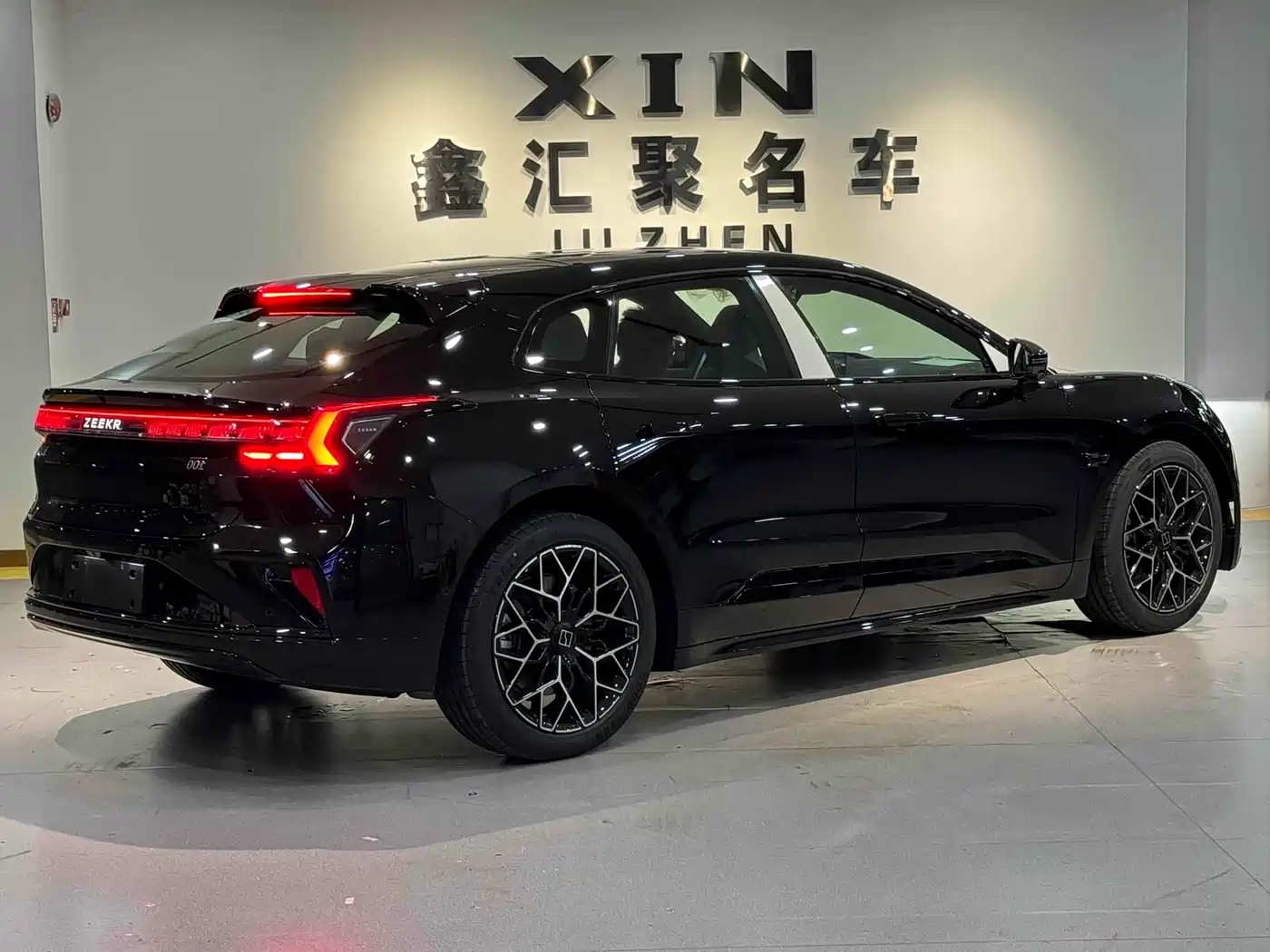 ZEEKR EXTREME KRYPTON 001