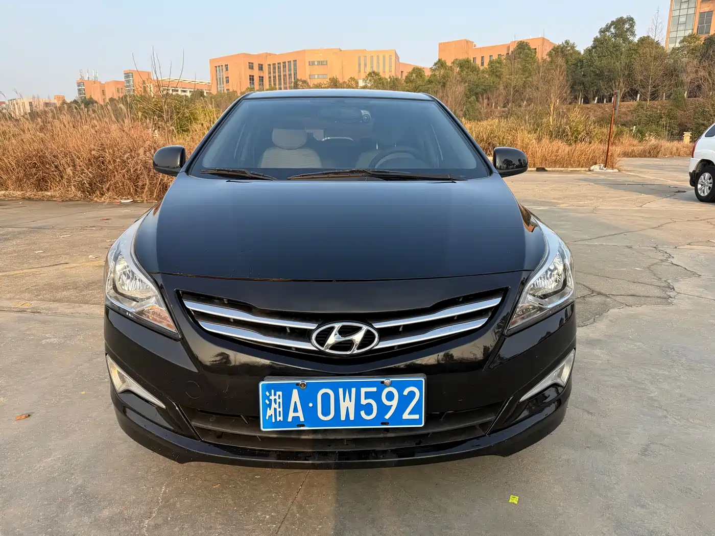 Hyundai Verna 2014 1.4L Manual Top TOP фото 2