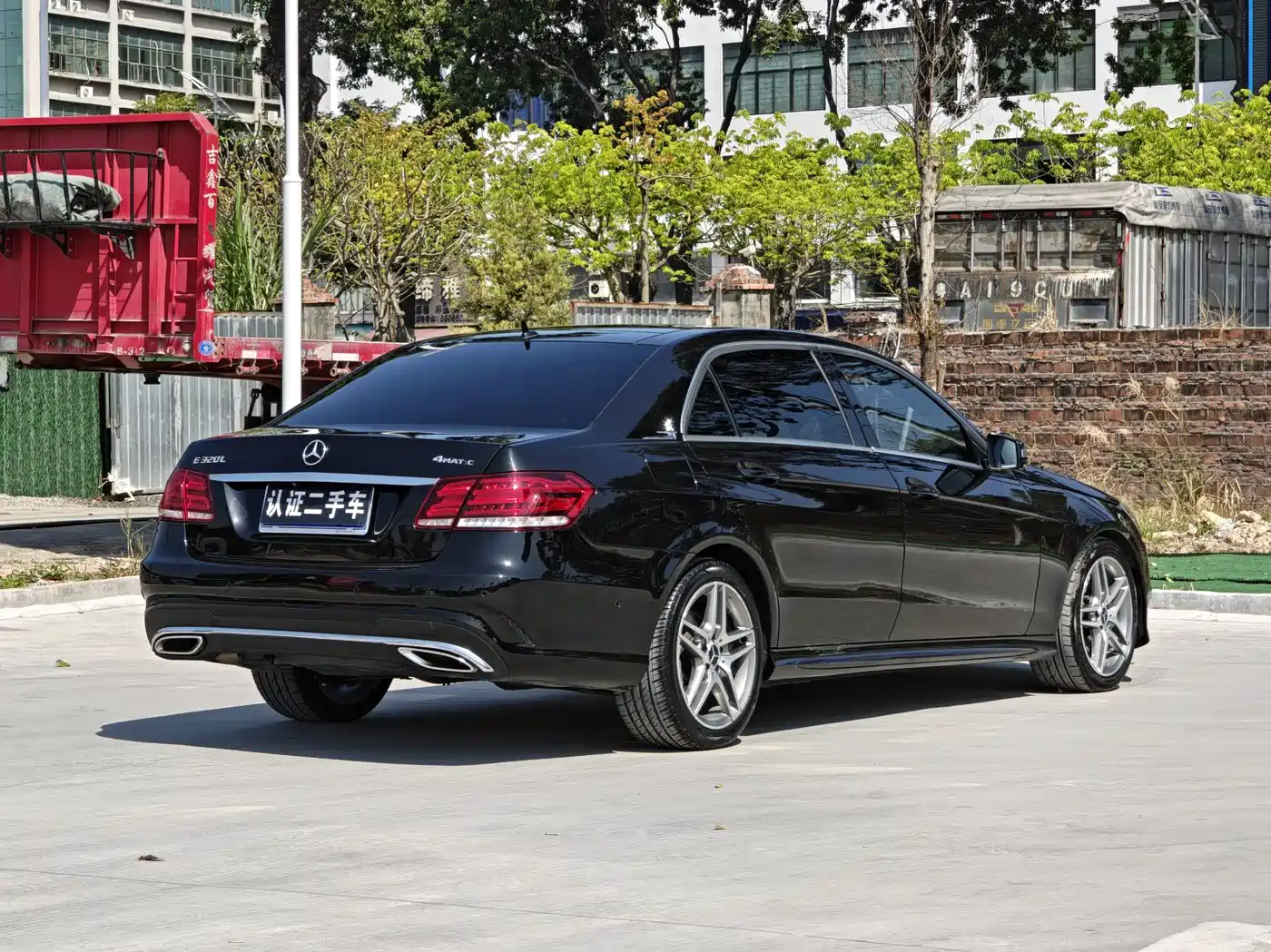 Mercedes-Benz E-Class 2015 E 320 L фото 5