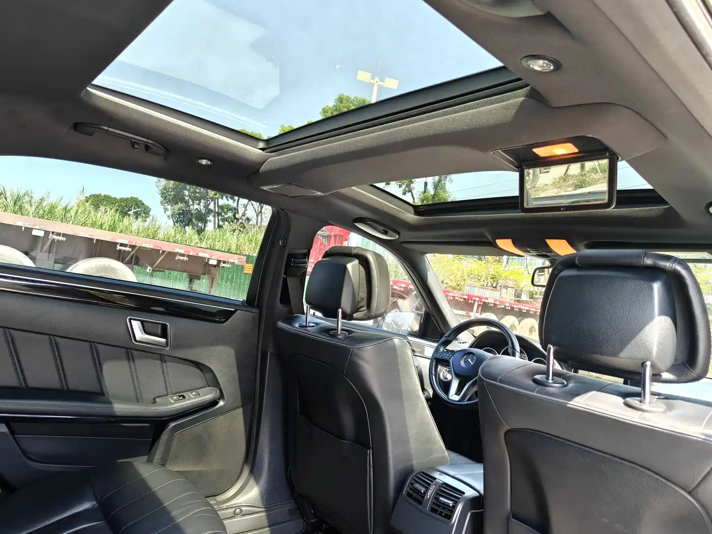 Mercedes-Benz E-Class 2015 E 320 L фото 25